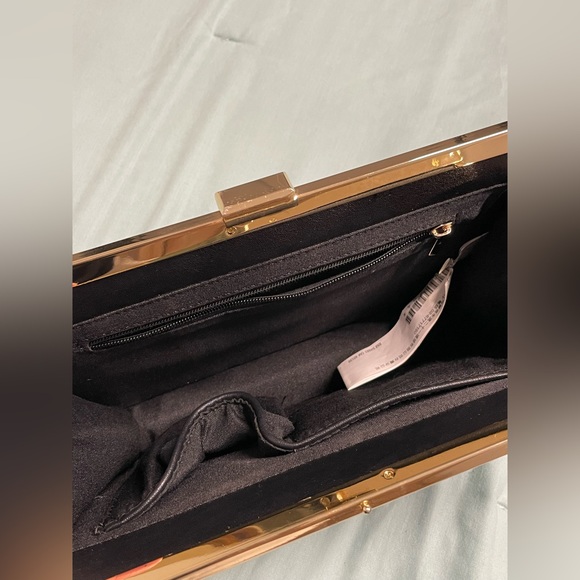 Small Party Clutch - Picture 2 of 3